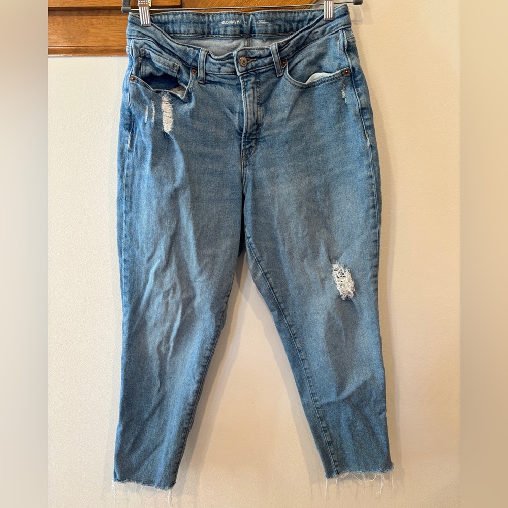 Old Navy Distressed Curvy OG Straight Leg Lightwash Denim Jeans - Size 14
